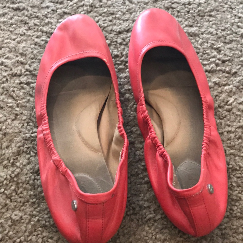 Pink flats